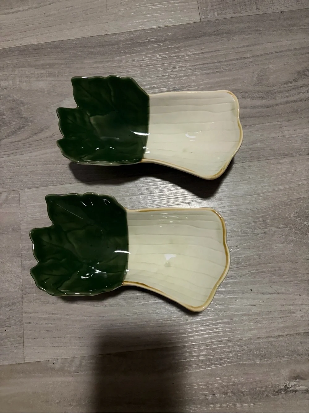 Green and Cream Leaf Ceramic Snack Dishes - Set of 2